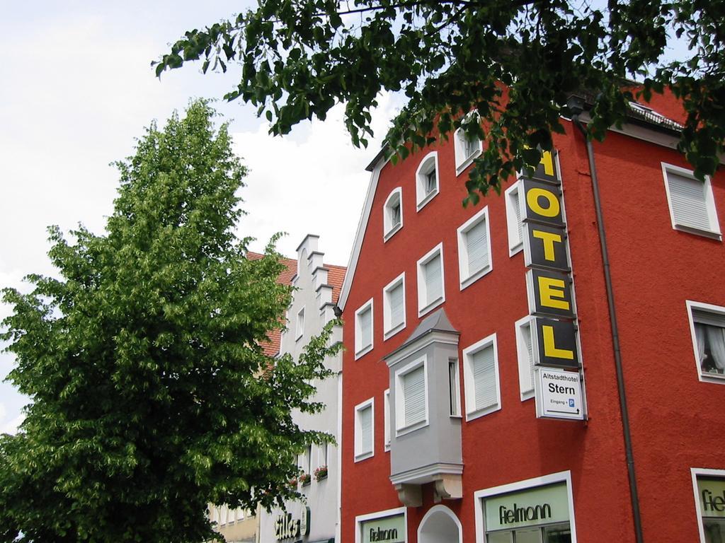 Stadt-Gut-Hotel Altstadt-Hotel Stern Neumarkt in der Oberpfalz Exterior photo